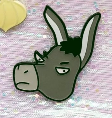 Shreku pins